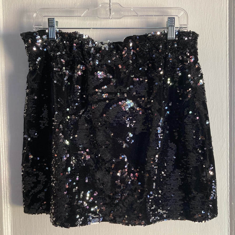 Zara Black Velvet and Sequin Mini Skirt - L